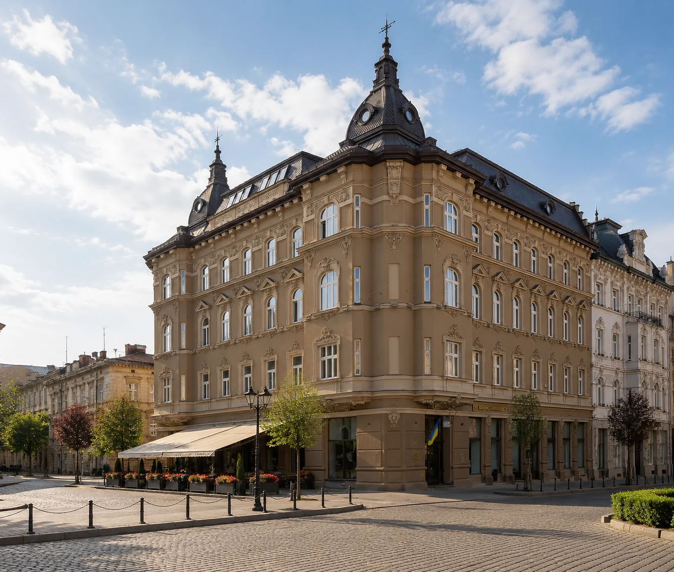 Modern Art Hotel facade, Shevchenka Avenue 28, Lviv