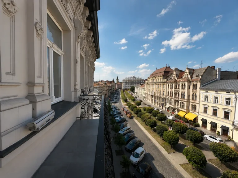 Junior Suite with Balcony, Modern Art Hotel Львів — фото 5