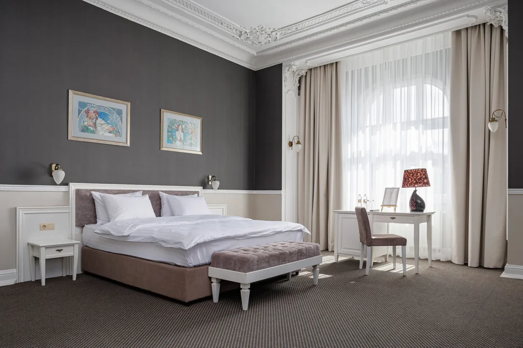 Suite Room